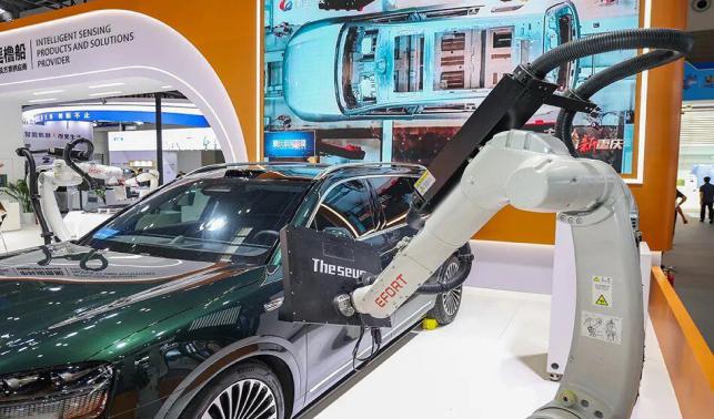 時(shí)政微觀察丨推動(dòng)全球開放合作的中國擔(dān)當(dāng)