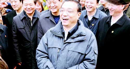 總理來給咱拜年了