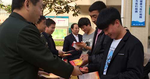 我市大學生征兵宣傳活動在商洛職業(yè)技術學院開展