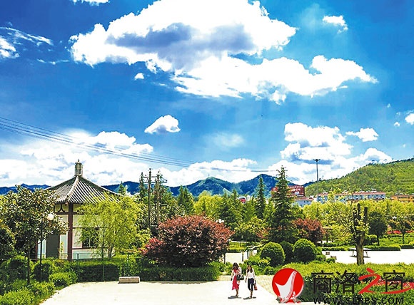 丹江公園美景與商洛藍相映成輝