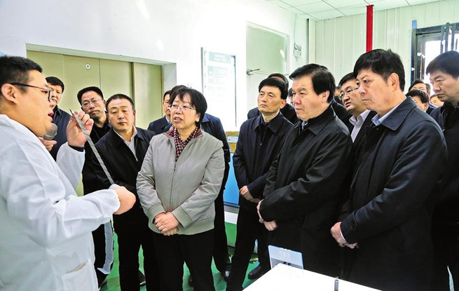 全市重大項目建設現(xiàn)場觀摩會在商洛高新區(qū)商州洛南觀摩