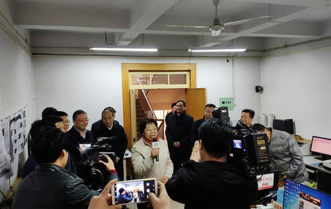 風霜雪雨六十載 高歌猛進三十年