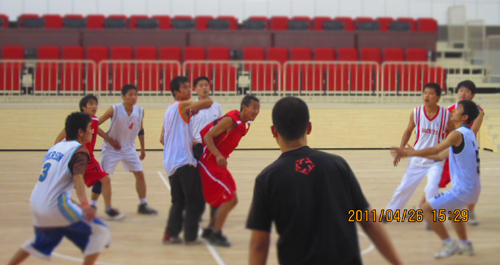 體育館舉行首場測試賽 設備運轉正常