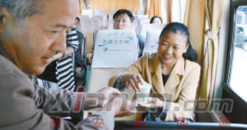 商丹專線設(shè)“愛(ài)心專座”一患病乘客免費(fèi)乘車1040次