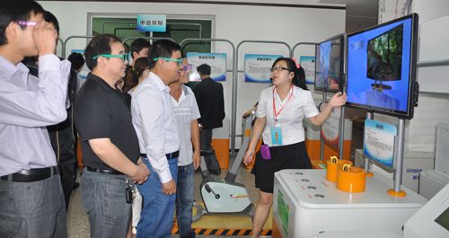 中國(guó)流動(dòng)科技館巡展在全國(guó)科普示范柞水開(kāi)展