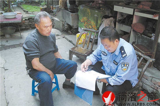 方龍走訪困難家庭