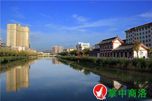 風(fēng)景秀麗的秦唐街公園