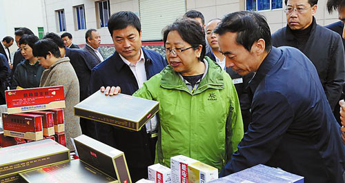 全市重大項目建設現場觀摩會昨日在洛南柞水進行觀摩