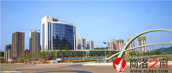 南秦河畔一道亮麗的風景線