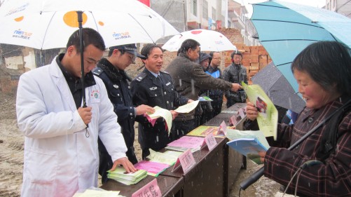 洛南：弘揚(yáng)法治精神  促進(jìn)社會和諧