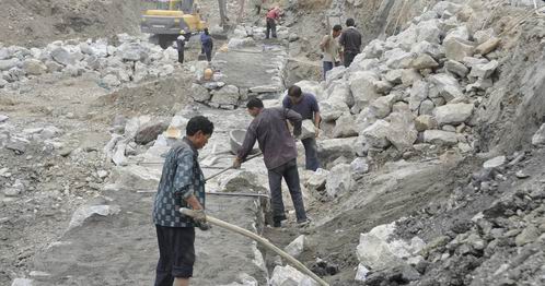 鎮安青槐社區抓緊修建冰河南路堤防