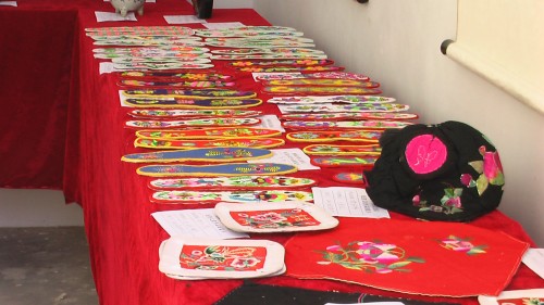 柏峪寺鎮文化站舉行“迎中秋民俗藝術作品展”