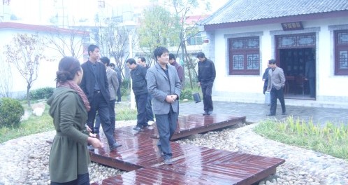 商州區孝義中學深入丹鳳縣棣花中學開展校際交流