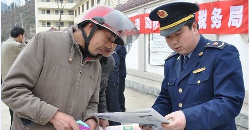 柞水縣六十余家單位為群眾提供“科技之春”服務(wù)