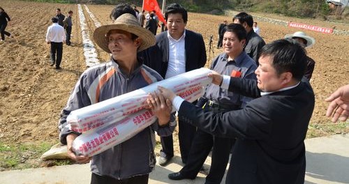 商南縣組織農技干部助農增收