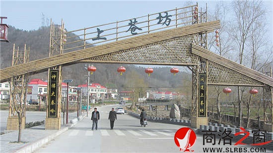 依托“美麗鄉(xiāng)村”建設(shè),荊家河村變得越來越美麗。