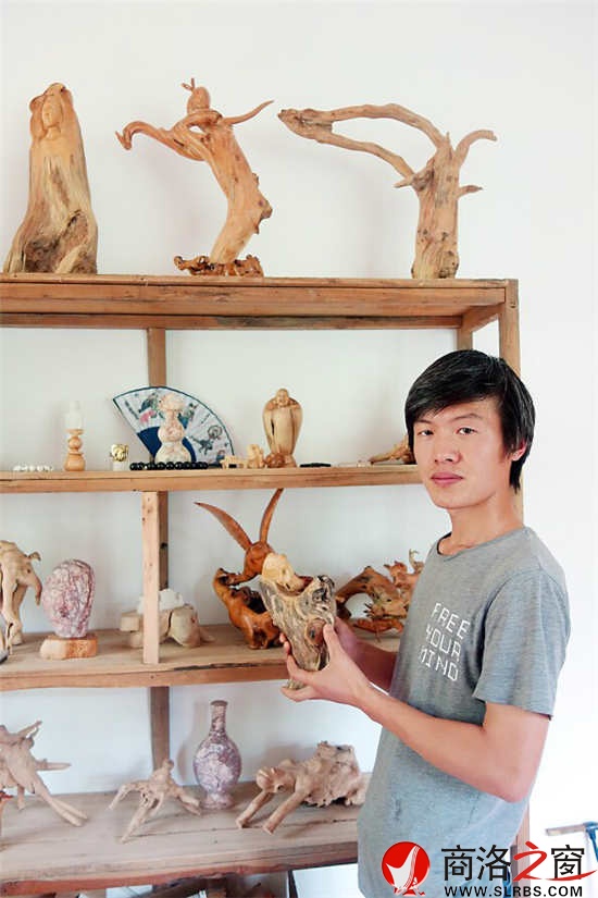 劉京和他的根雕作品